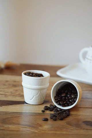 Mini tasse gravée - Blanche